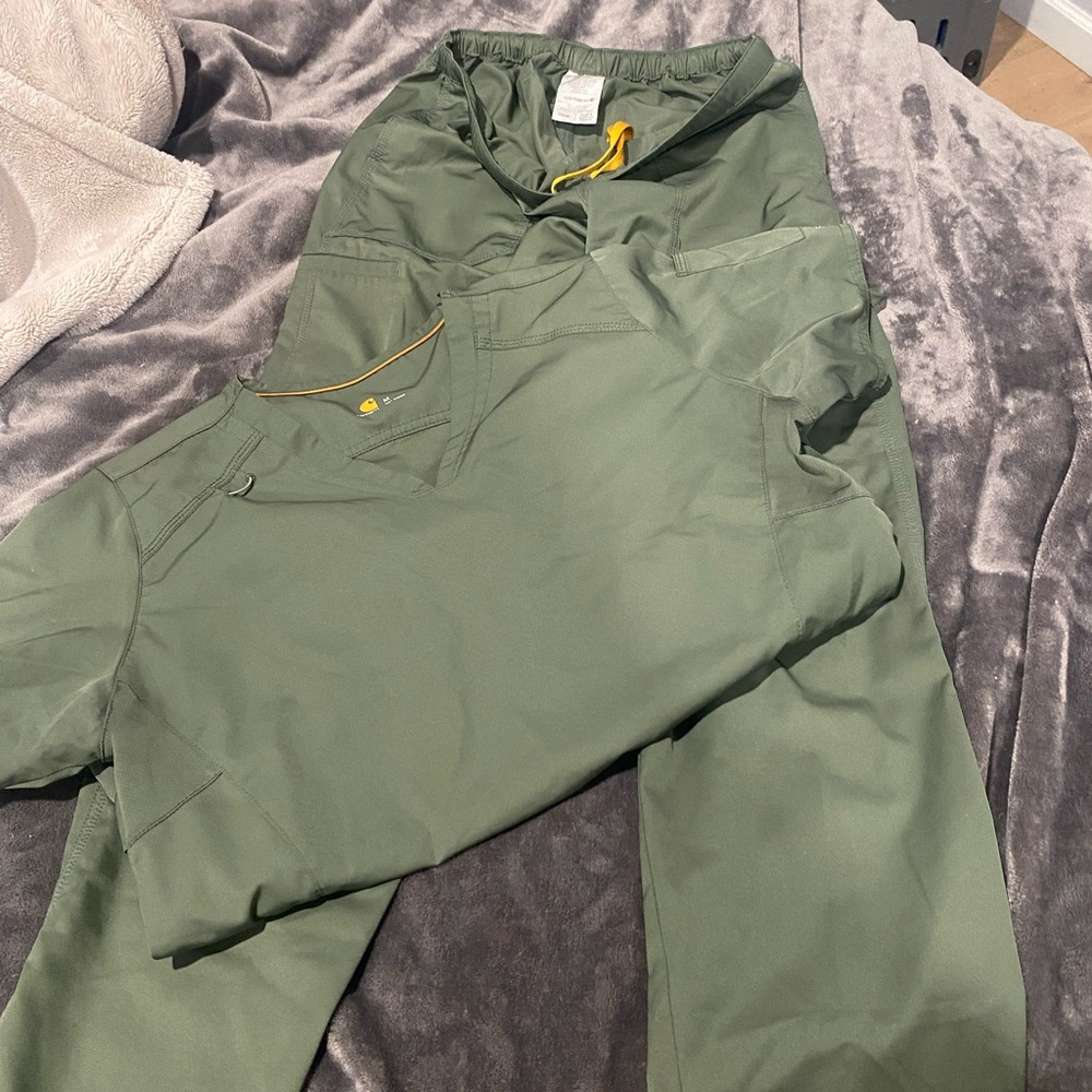 Carhartt Women’s Scrub set
